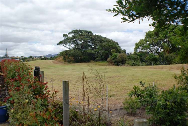 9 Weka Street Ruakaka_13