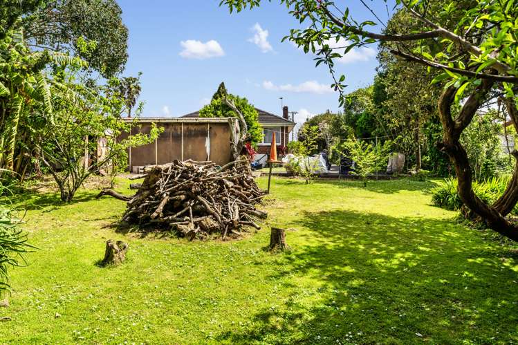 16 Tindall Crescent Otara_5