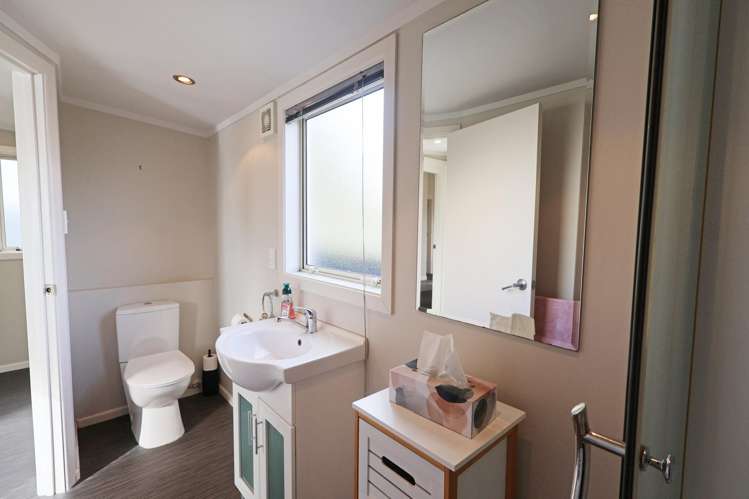 4/12 Clifton Street Windsor_11