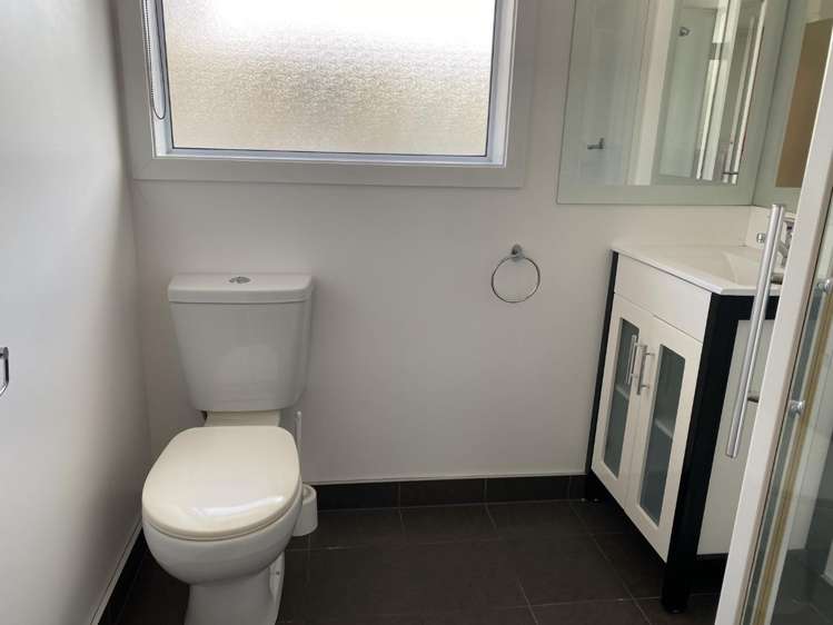 2/109 Clouston Park Road 11304_9