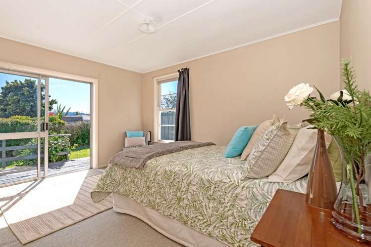 17 Churchill Crescent_2