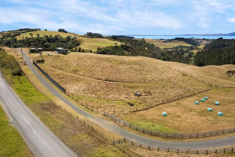 54 Te Kanae Road Helensville_1