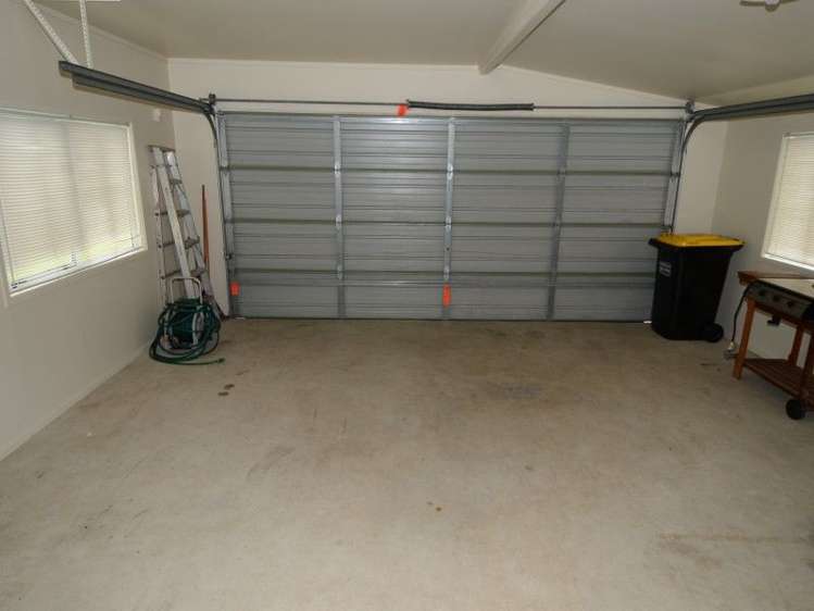 8 Ajax Head Pauanui_15