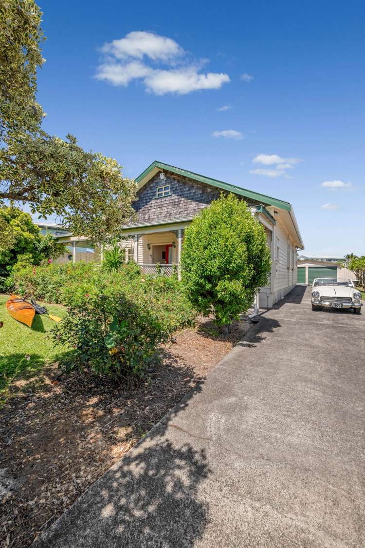 24 Pohutukawa Road Beachlands_33