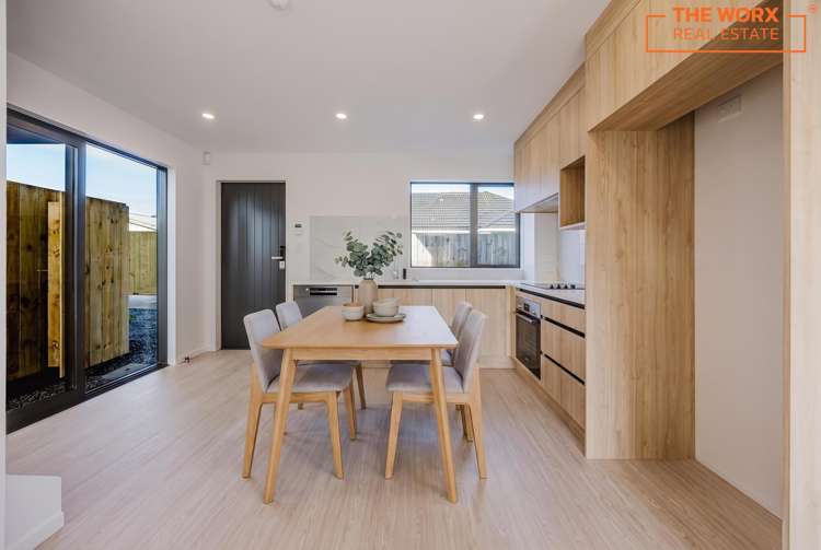 2/10 Richard Road Mangere_21