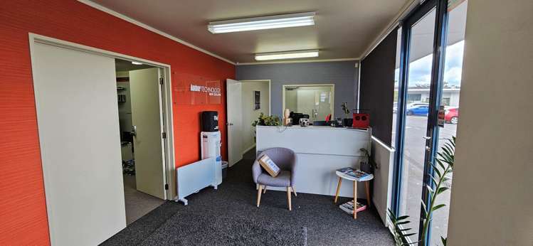 Unit C/77 Porana Road Hillcrest_4