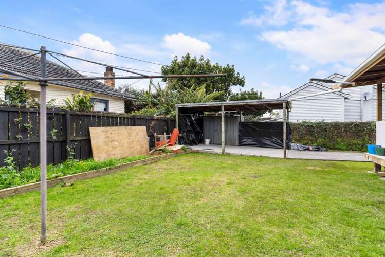 2/13 John Street Mangere East_10