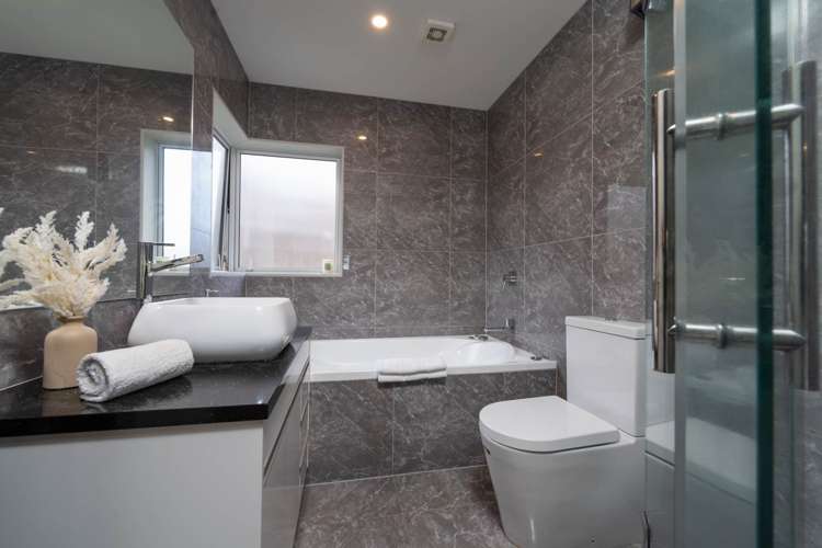 6 Rogers Avenue Eastern Beach_30