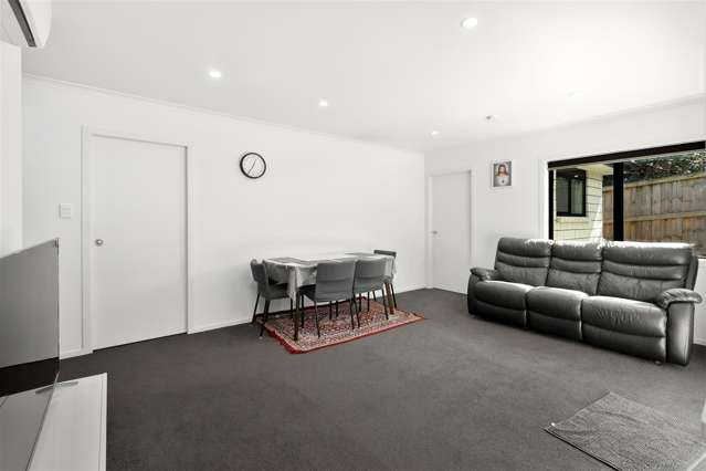 2/15 Alison Street Hamilton Lake_3