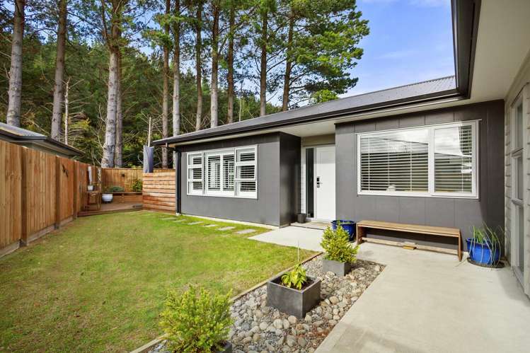 24 Brian Hughes Road Wainuiomata_1