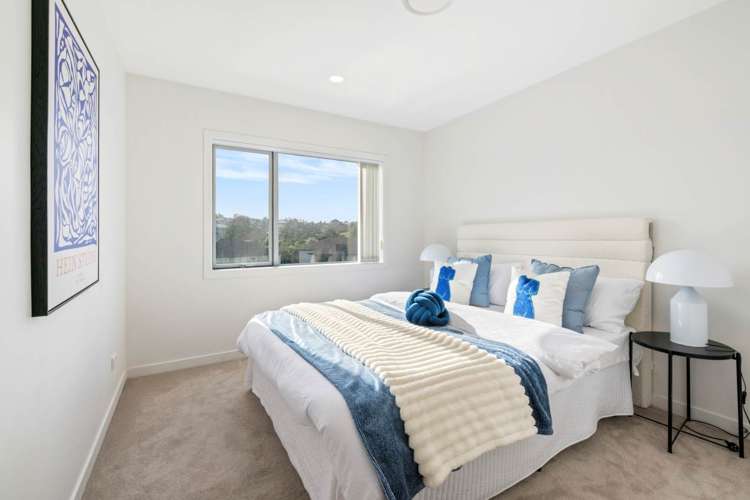 33 Lagonda Rise Oteha_18