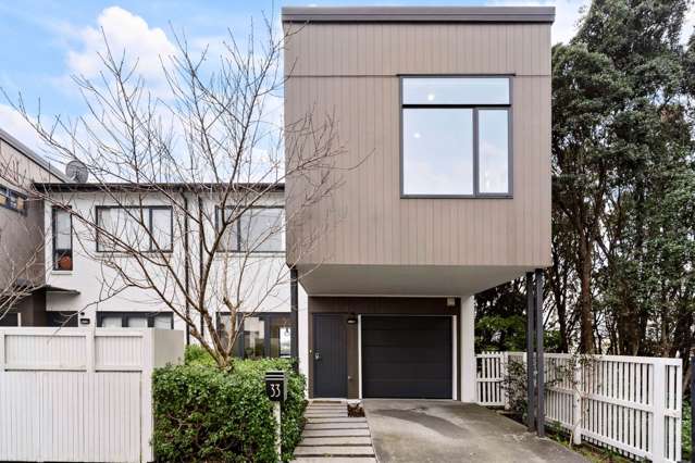 Modern Living on a Corner Site