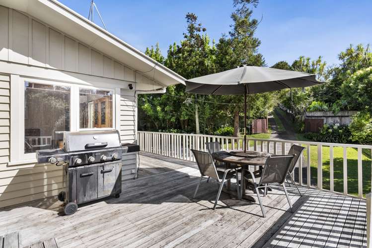 184 Golf Road Titirangi_8