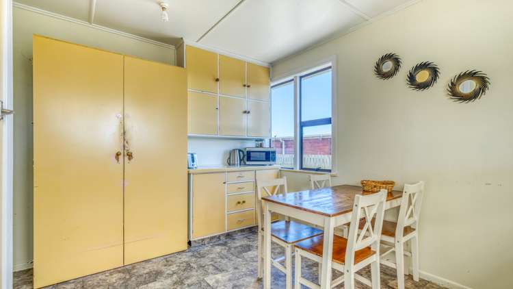 8 Long Street Awanui_12