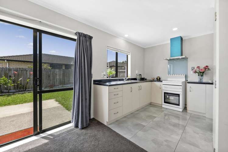 518 & A Chapel Road East Tamaki_13