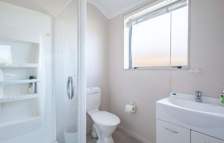 9 Essex Terrace Stoke_15