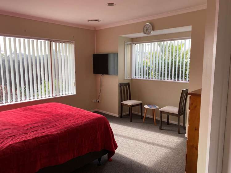 27 Glenross Drive Wattle Downs_9