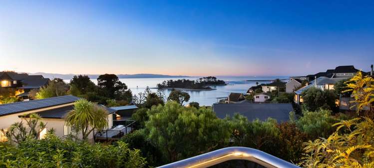 2/4 The Cliffs Britannia Heights_17