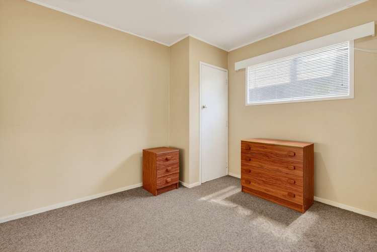 1/2 Tye Road Hillcrest_13