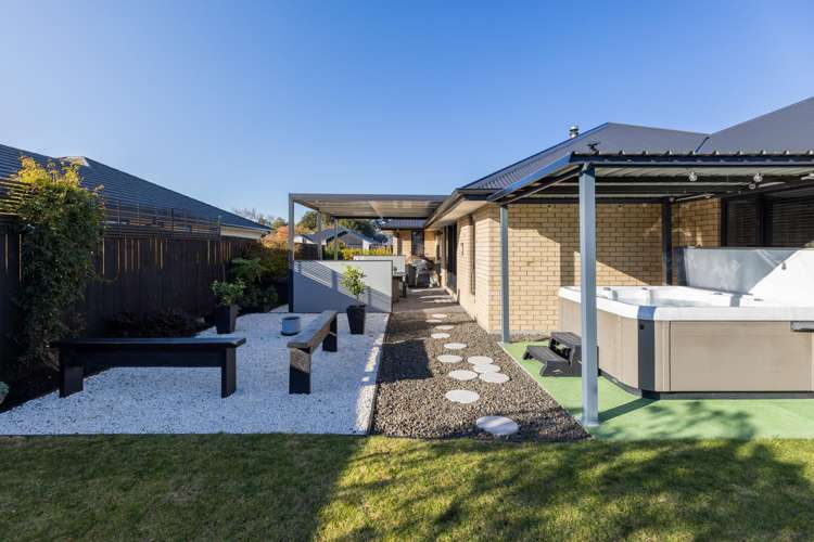 12 Monte Crescent Lincoln_1