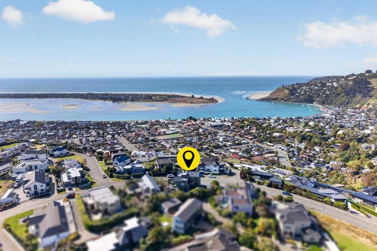 72 Glenstrae Road Redcliffs_35