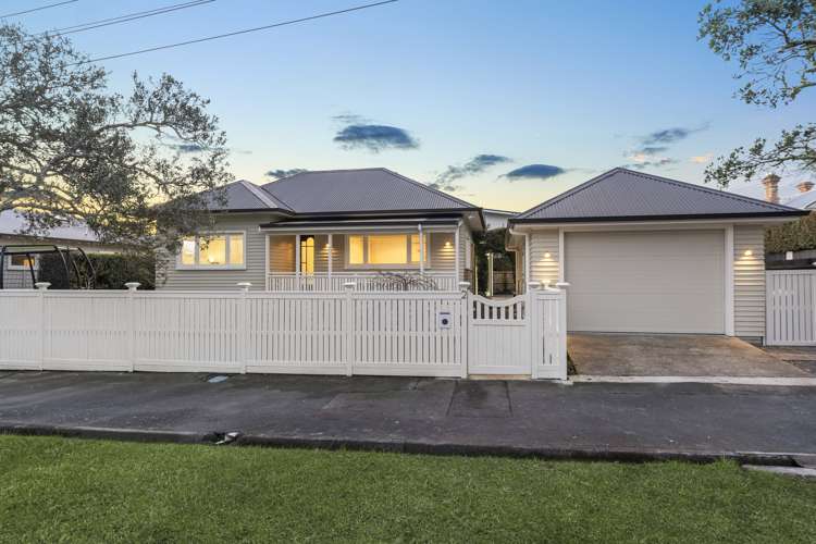 2 Ascot Avenue Narrow Neck_12