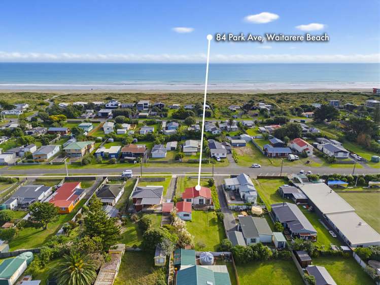 84 Park Avenue Waitarere Beach_1