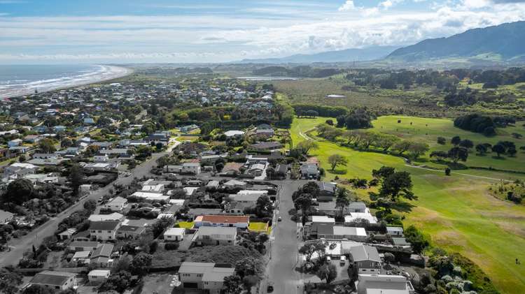 11 Atua Street Waikanae Beach_5