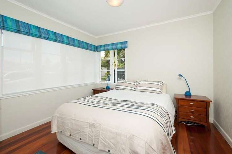 607 Beach Road Rothesay Bay_36