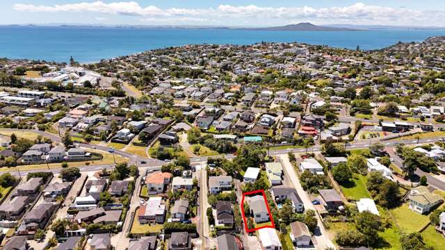 2/660 Beach Road Browns Bay_2