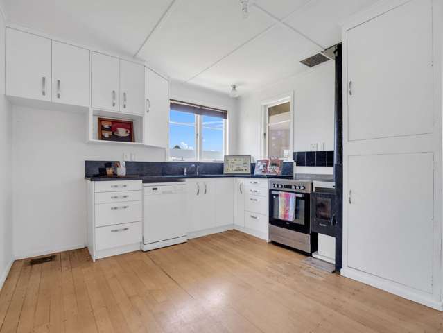 14 Bracken Street Leamington_4