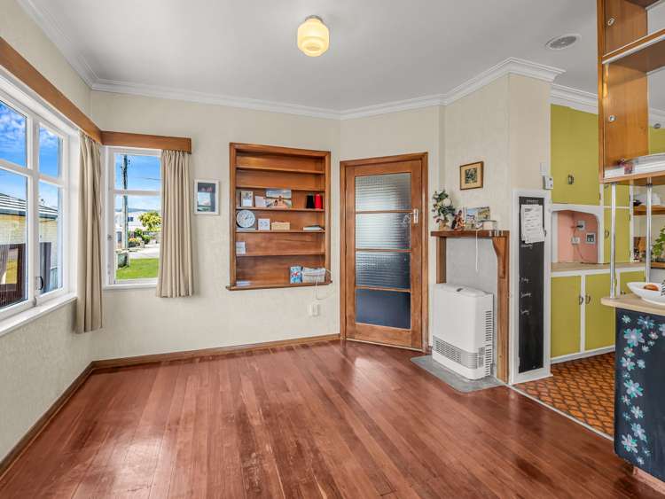 89 Parker Avenue Levin_10