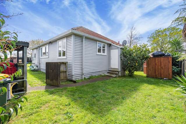 4 Holland Street Pukekohe_2