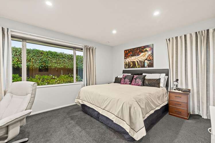 14 Hussey Road Harewood_16