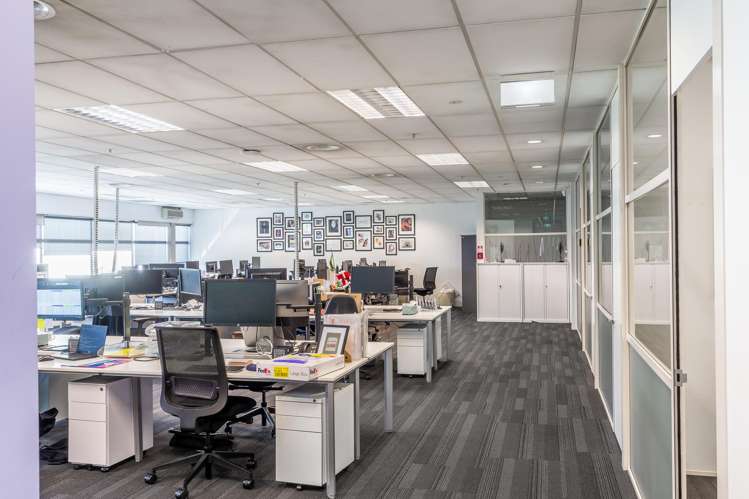 26 Vestey Drive Mt Wellington_13