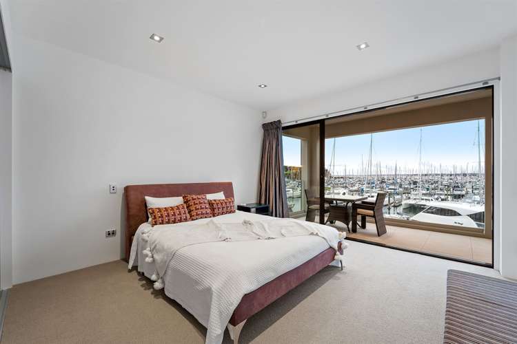 36 Rue Damarres Gulf Harbour_23