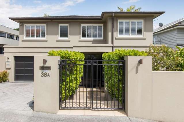 5 Bedrooms house in Remuera