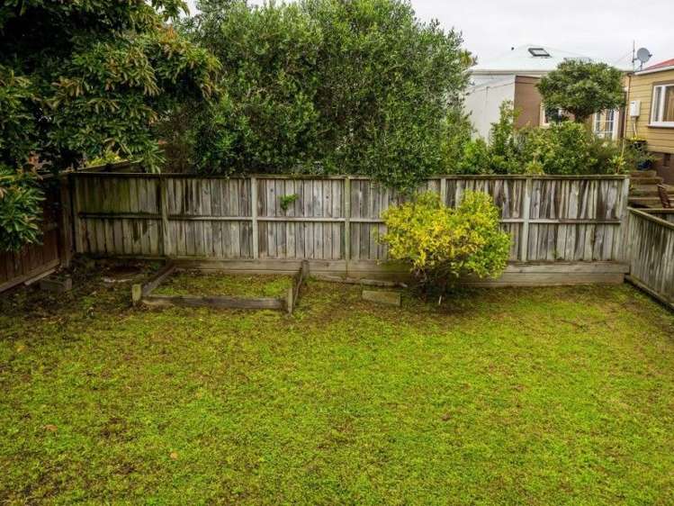 9 Cardall Street Newtown_11