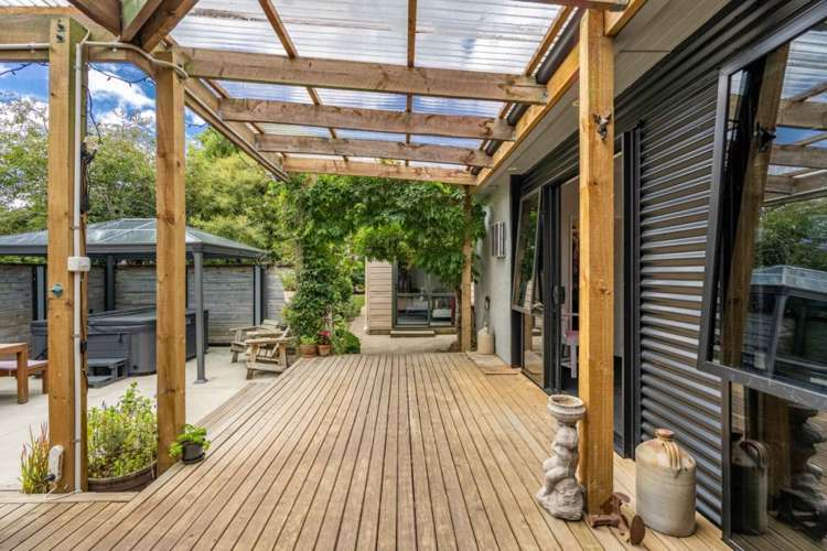 775 Queens Drive Waikiwi_17