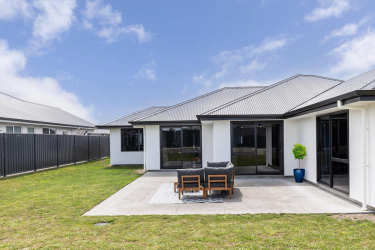 29 Hikawera Drive Frimley_15