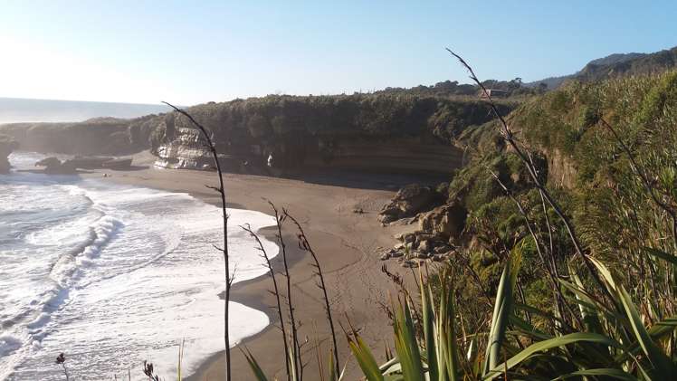 5 Ross Place Punakaiki_16