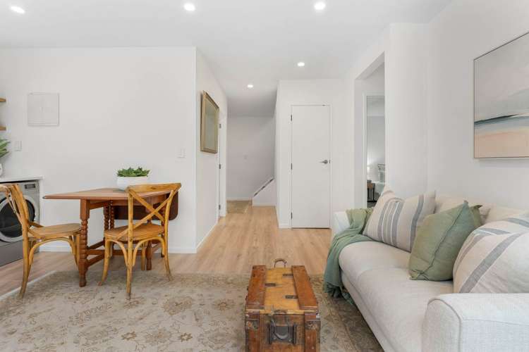 1/12 Surville Place Mairangi Bay_20