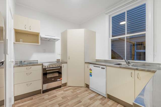 38 Adams Terrace Aro Valley_2