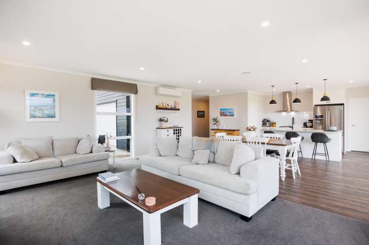 16 Cyprus Place Fitzherbert_12
