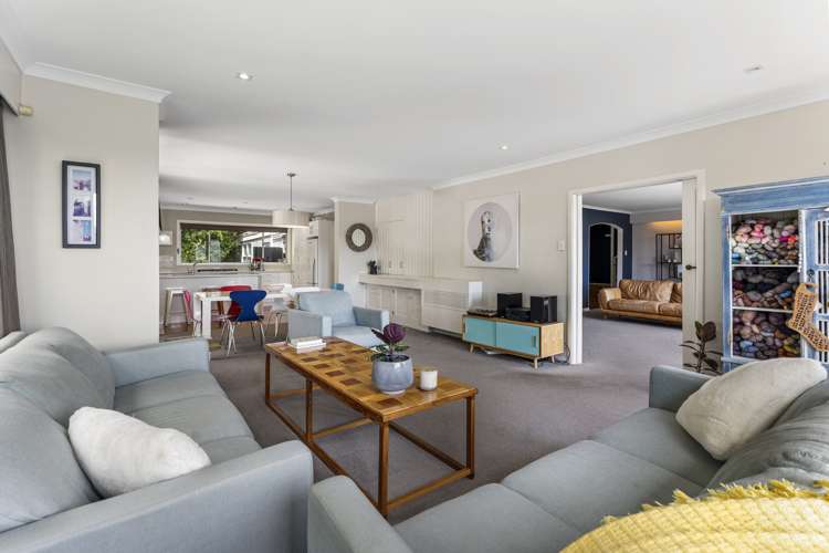 214 Whites Line East Waiwhetu_5