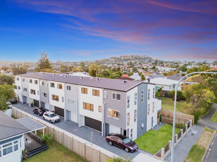 1,2,8/273 Mt Albert Road Sandringham_24