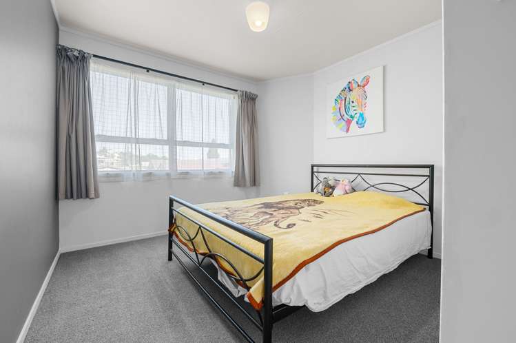 16 Rothesay Place Dinsdale_11