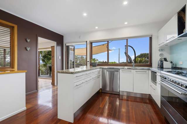 7 Highland Avenue Titirangi_3