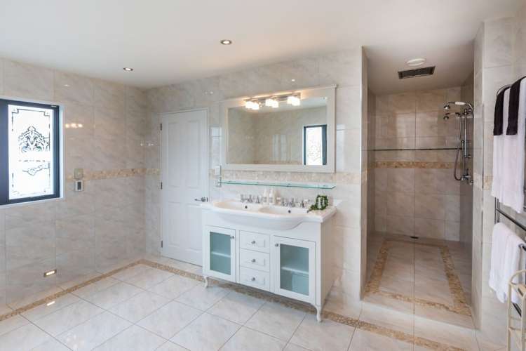 395 Marshland Road Marshland_22