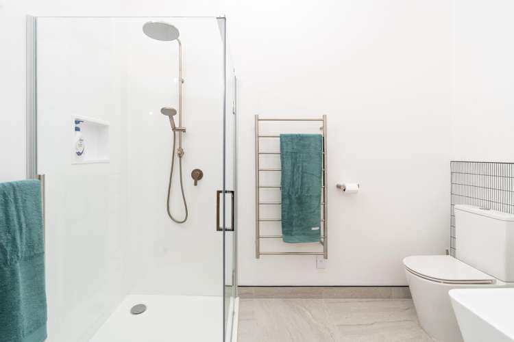 33 Grove Road Kelburn_17